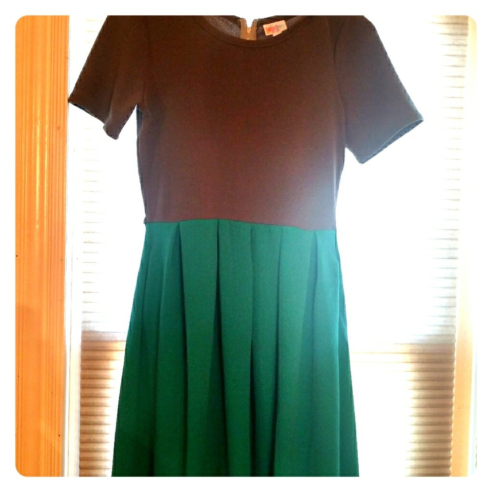 LuLaRoe size medium Amelia teal and gray